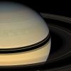Saturna gredzeni no otras puses