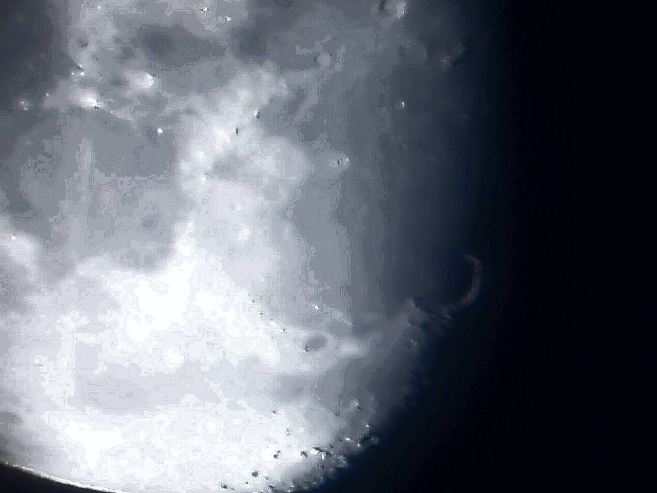 Moon1.jpg