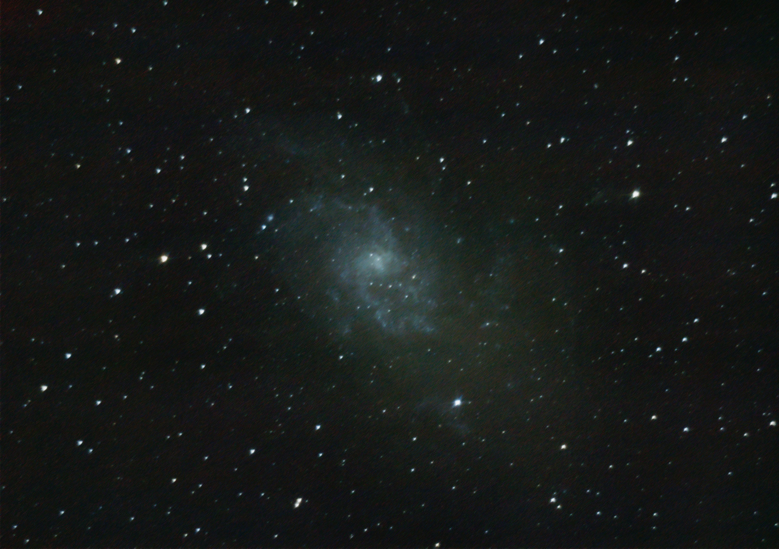 M33_22.10.2014_17x60sek._ISO1600_caur_logu.jpg