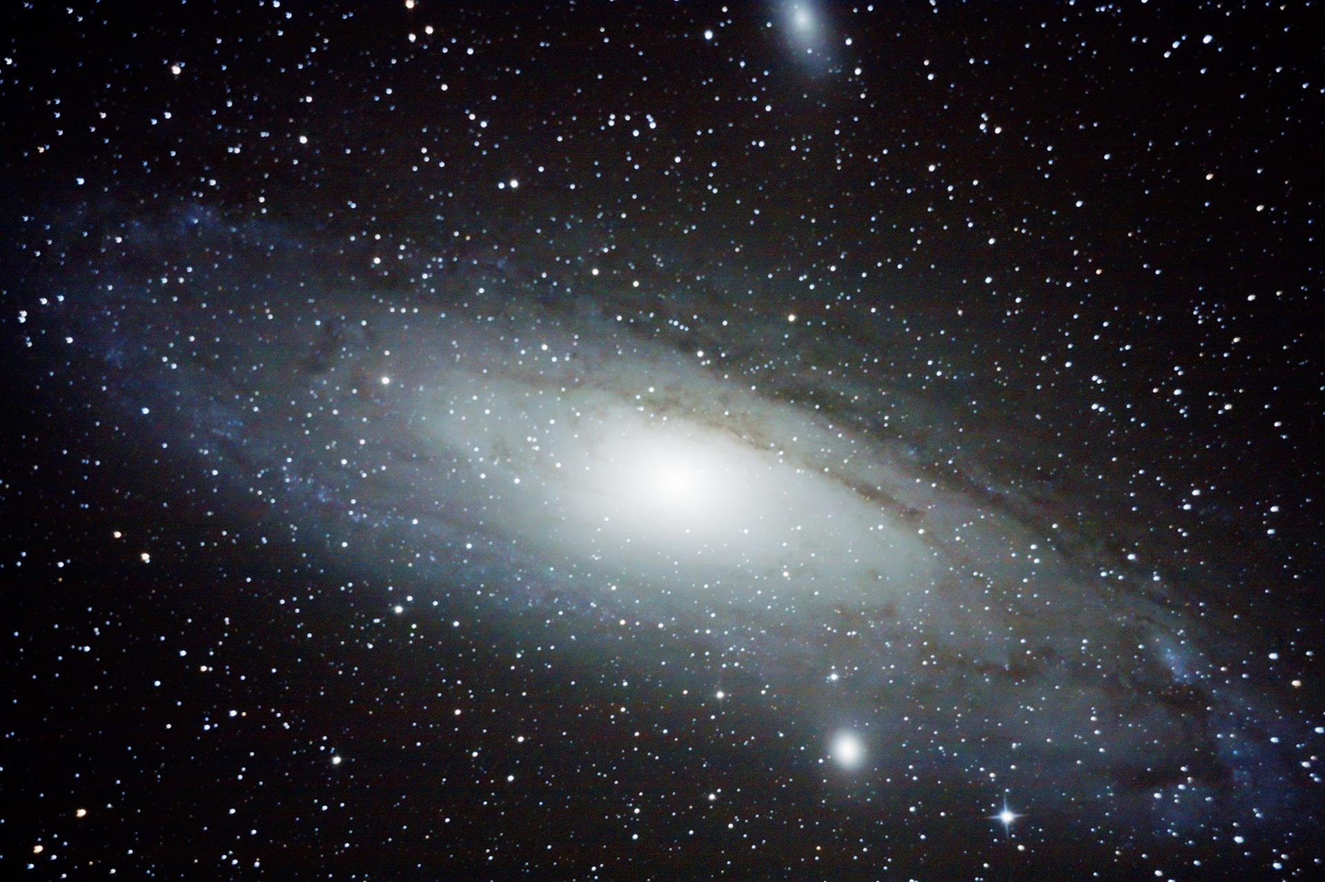 Andromeda_29.10.2014_28x60sek_ISO1600_tet.jpg