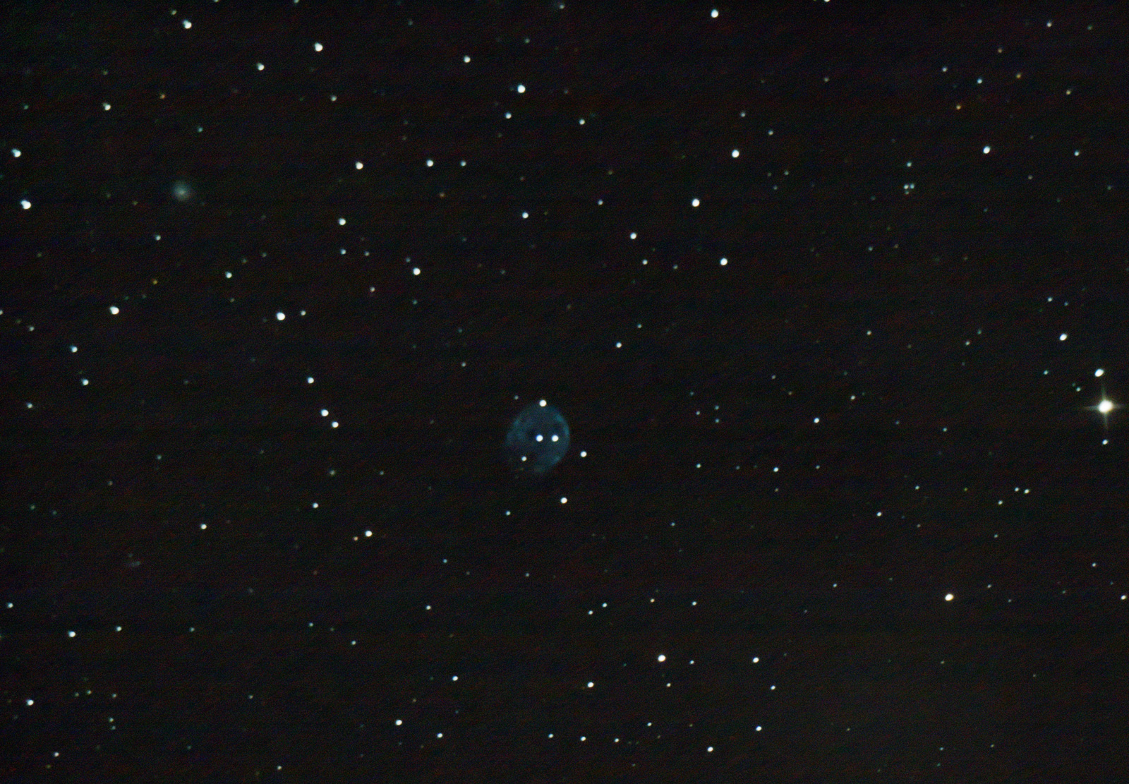 Skull_nebula_NGC_246_23.10.2014_28x50sek_ISO1600_tet.jpg