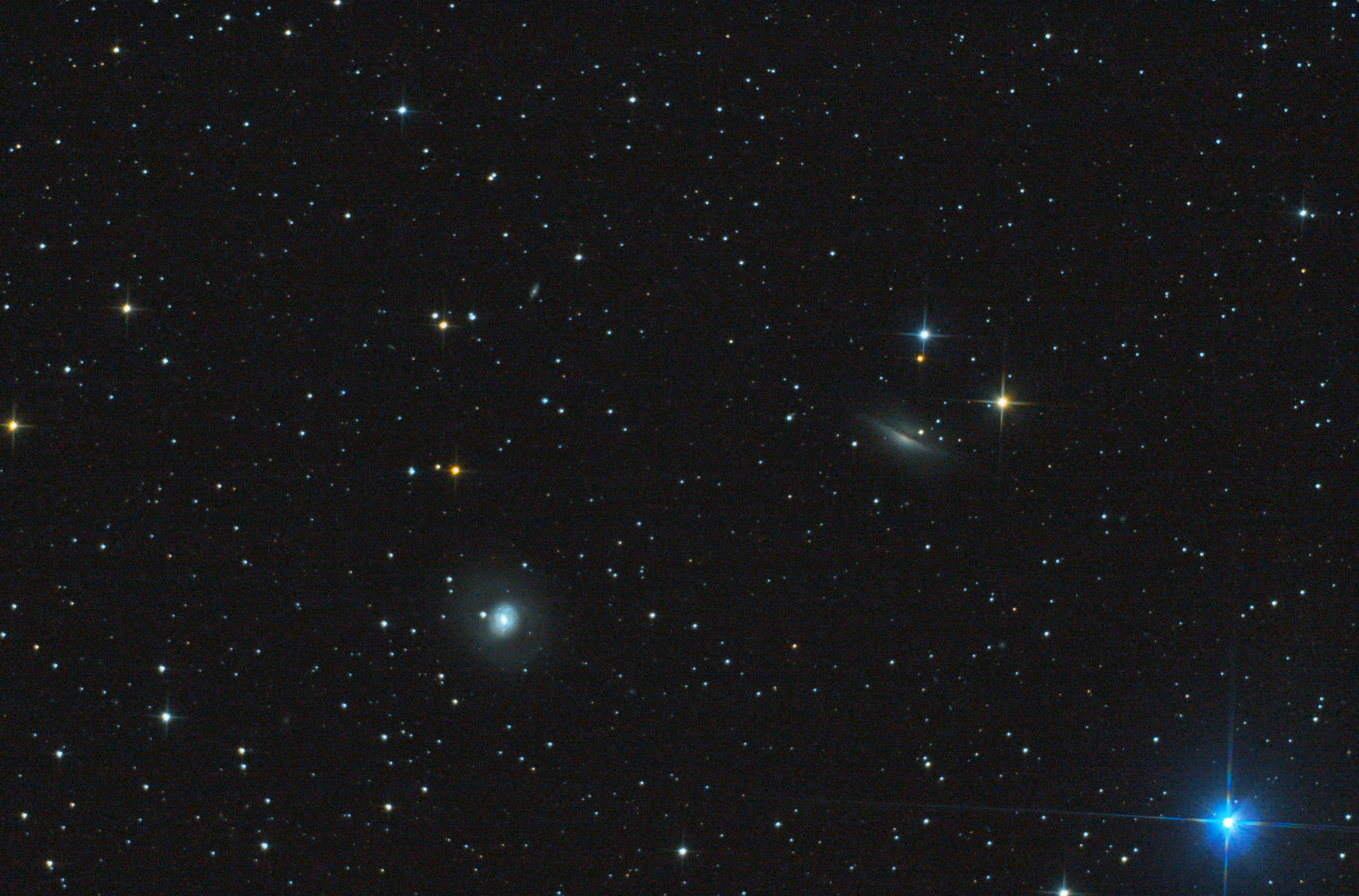 M77_and_NGC1055_12x5min_ISO800_21.102017_tet.jpg