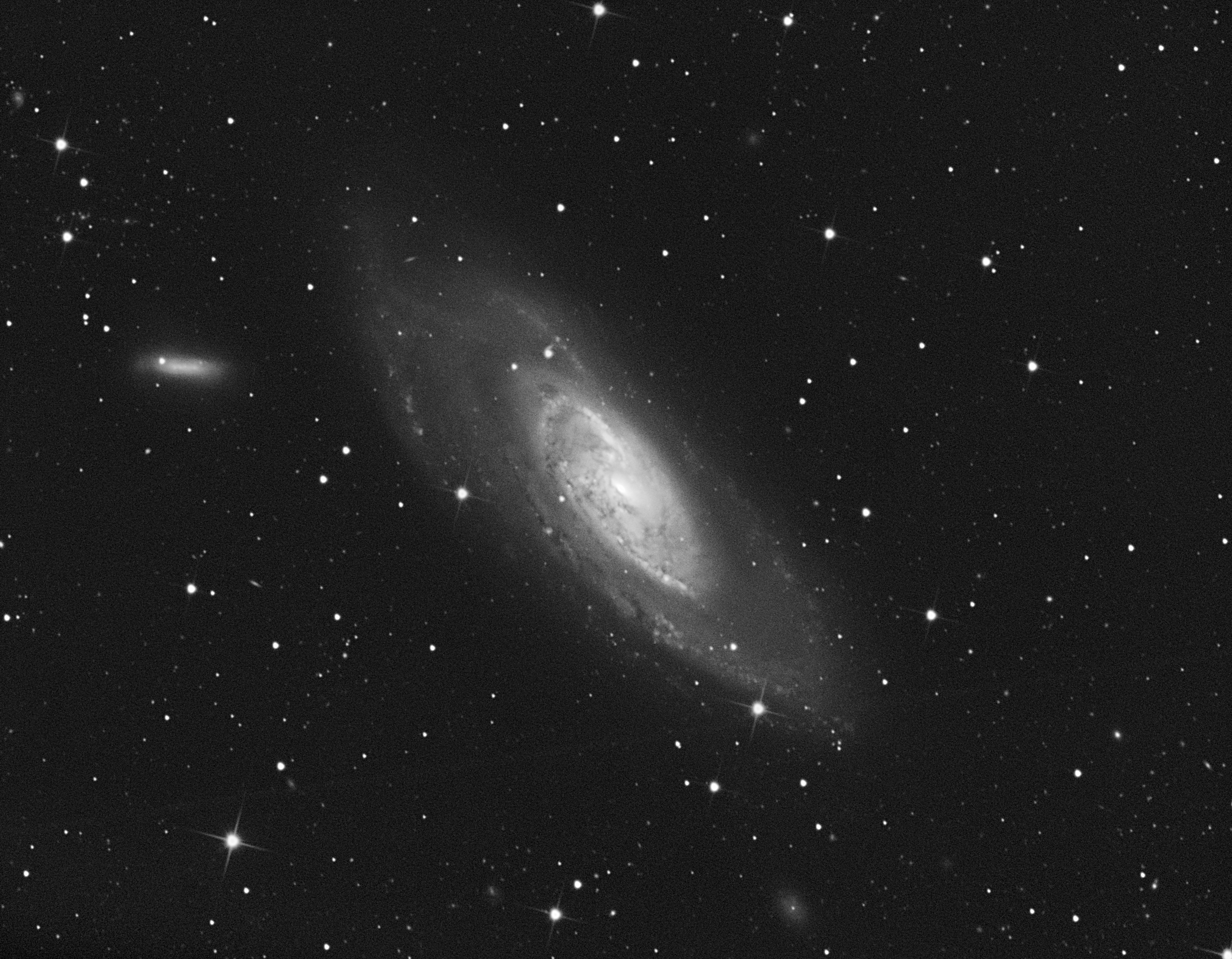 M106lum.jpg