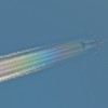 Lidmašīna zīmē varavīksni