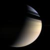 Saturns tērpies zeltā un zilā