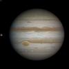 Jupiters, Ganimēds un Lielais Sarkanais